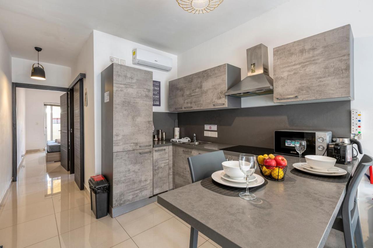 Entire Apartment For Your Holiday Tal-Hriereb 외부 사진